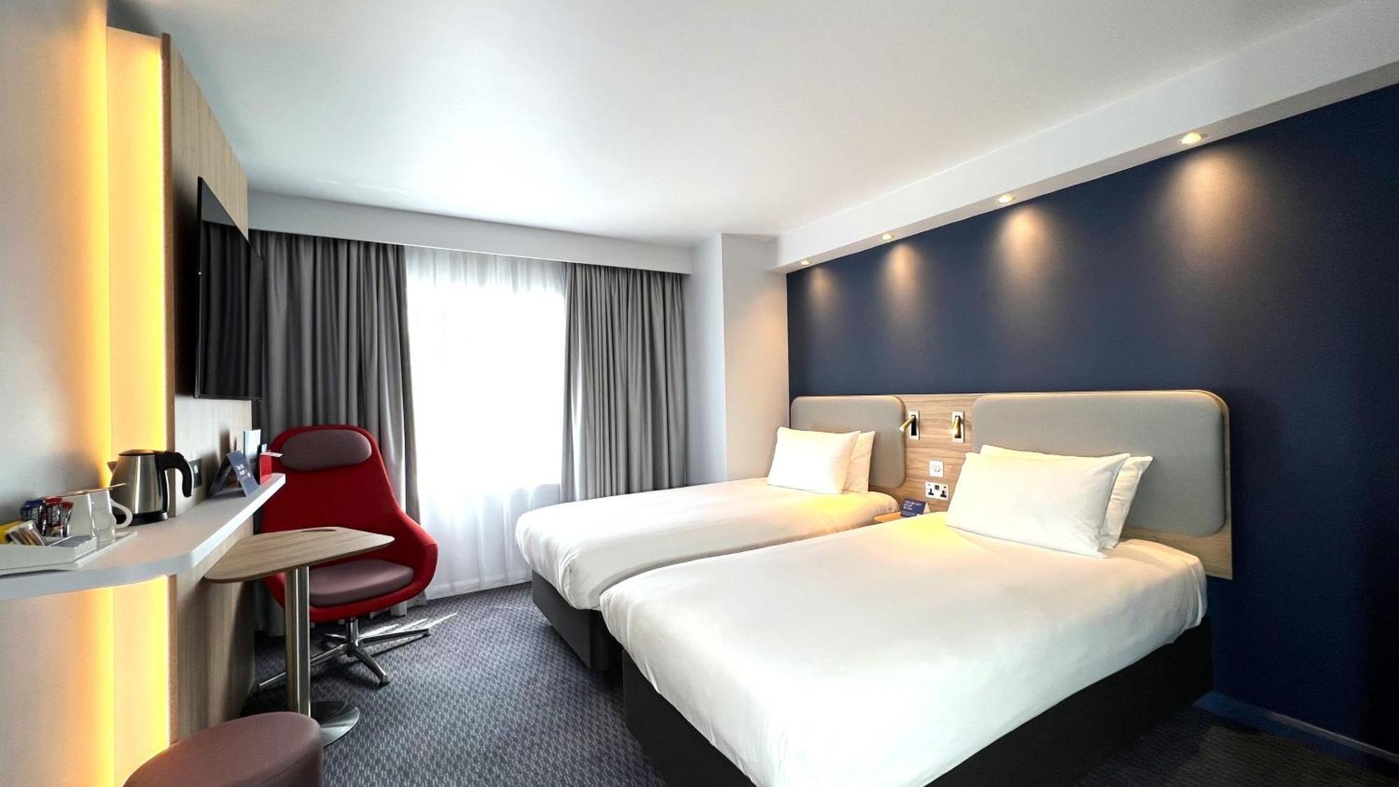 Отель Express By Ihg