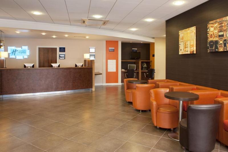 Отель Express By Ihg 3*