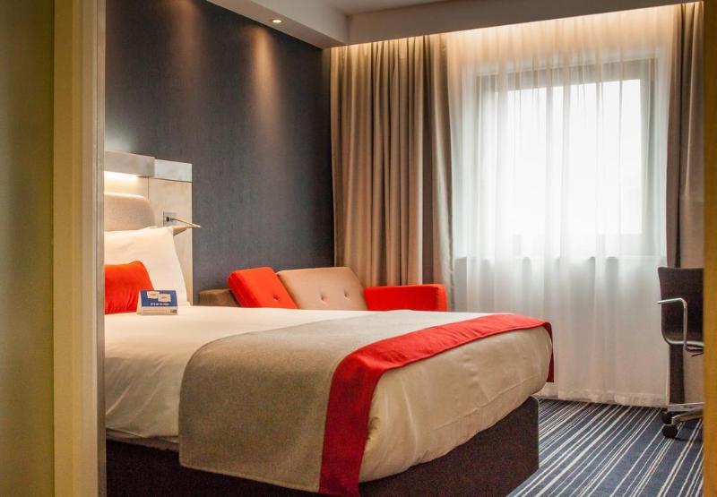 Отель Express By Ihg